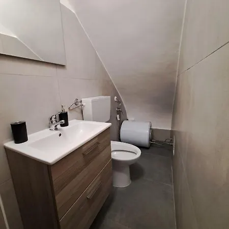 Spaccanapoli Suite-3